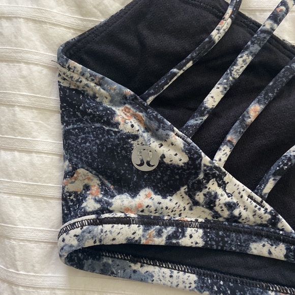 Lululemon Strappy Sports Bra - Picture 3 of 4